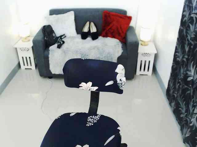AthenaMoran webcam