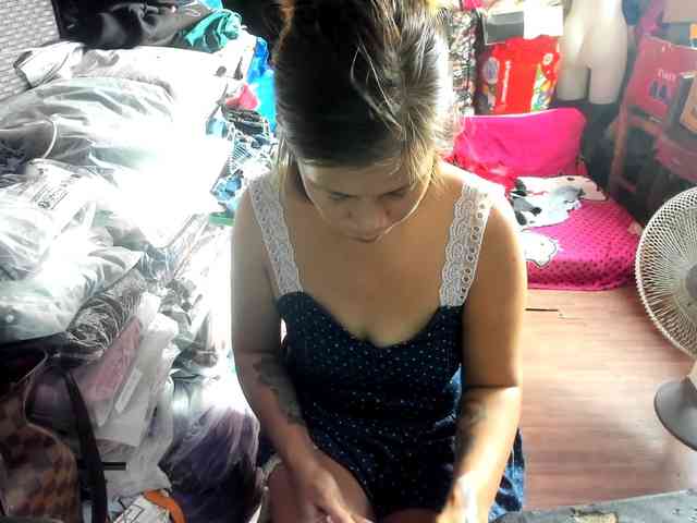 AthenaMoran webcam