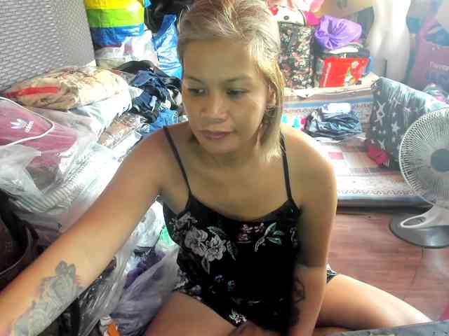 AthenaMoran webcam