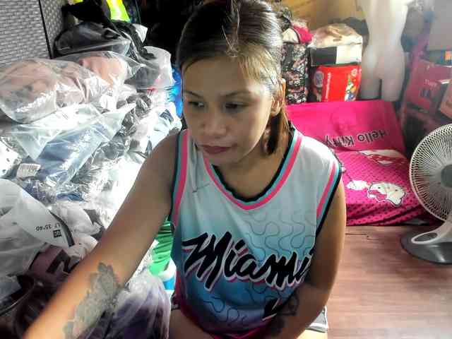 AthenaMoran webcam