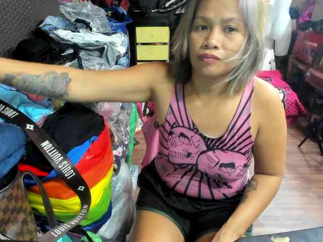 AthenaMoran webcam