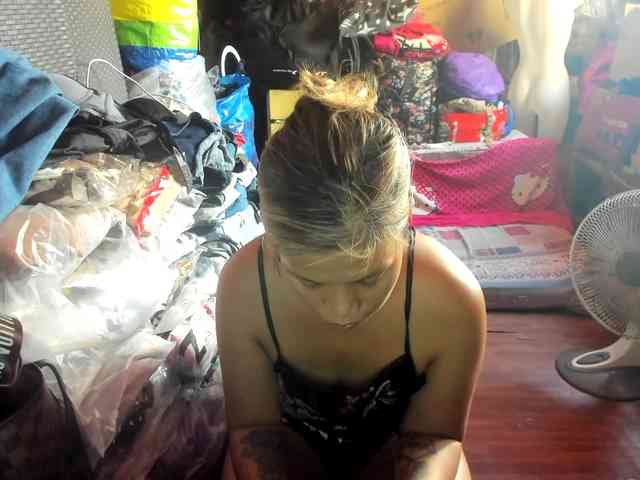 AthenaMoran webcam