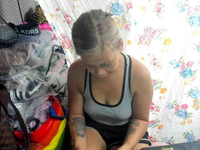 AthenaMoran webcam
