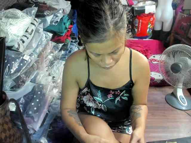 AthenaMoran webcam