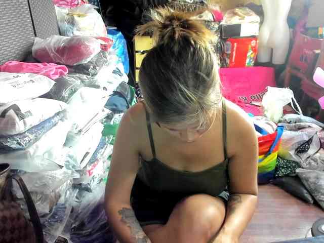 AthenaMoran webcam