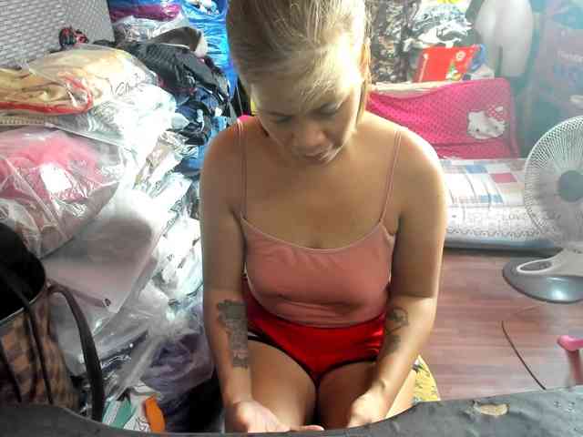 AthenaMoran webcam