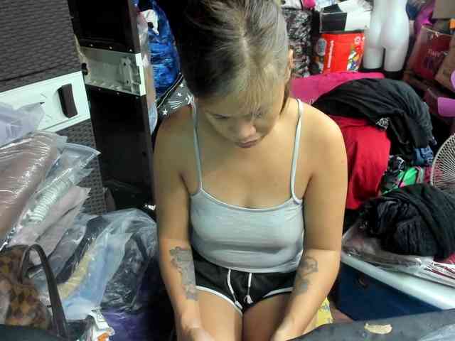 AthenaMoran webcam