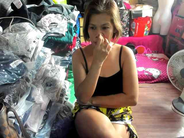 AthenaMoran webcam