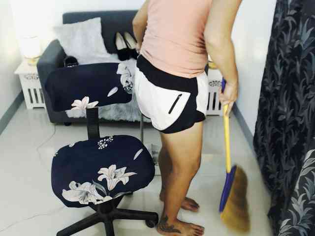 AthenaMoran webcam