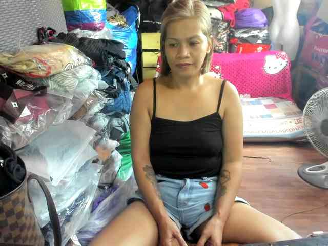 AthenaMoran webcam