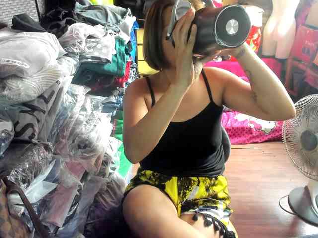 AthenaMoran webcam
