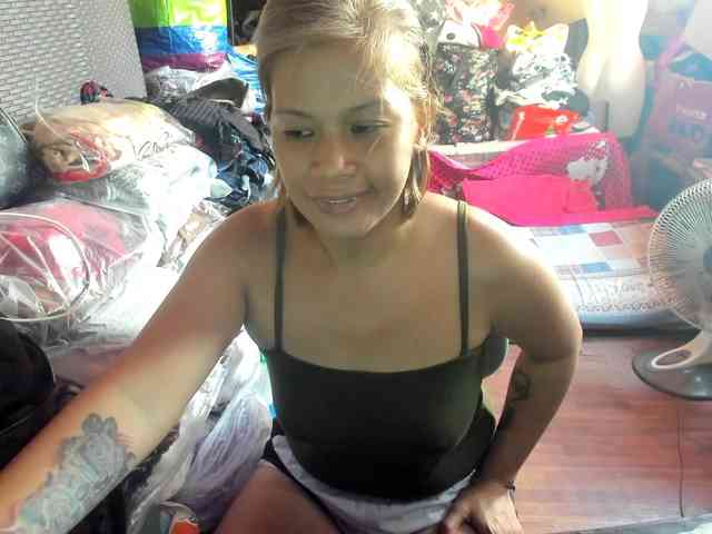 AthenaMoran webcam