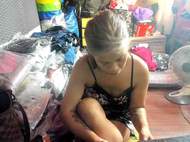 AthenaMoran webcam