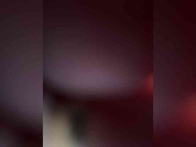 Luanaaa webcam