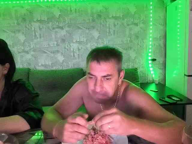 Sladkay-Parochka123 webcam