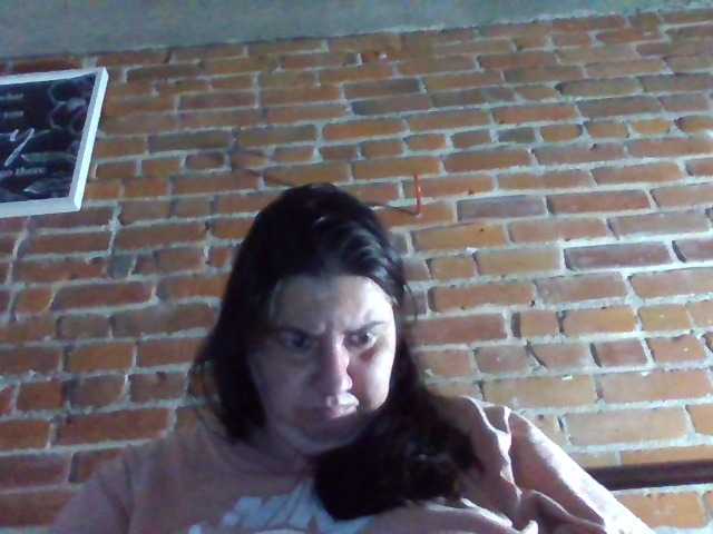 Titties4daze, 37 y/o - Live Cam on BongaCams