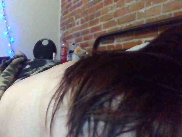 Modelo: titties4daze
