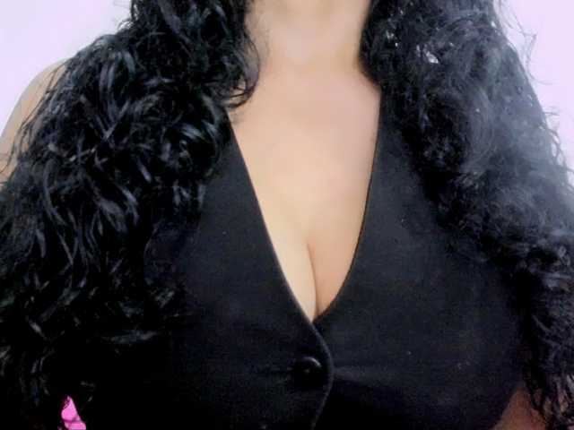 latinvalery live cam preview