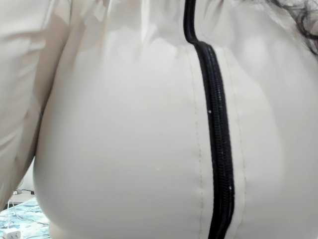 latinvalery live webcam show