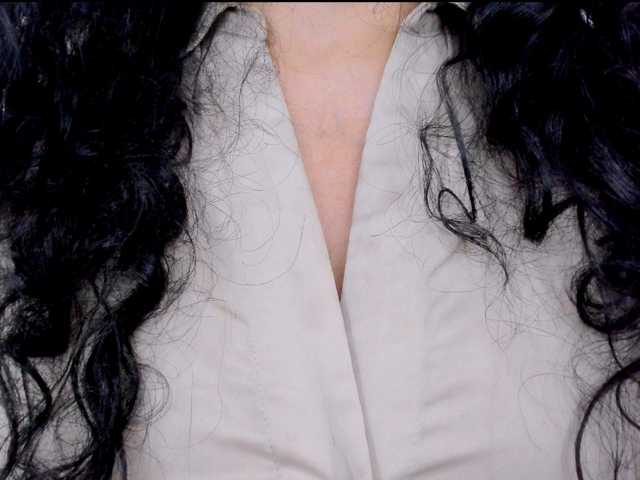 latinvalery's BongaCams show and profile