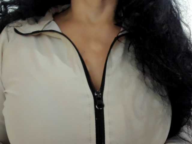 latinvalery live webcam show