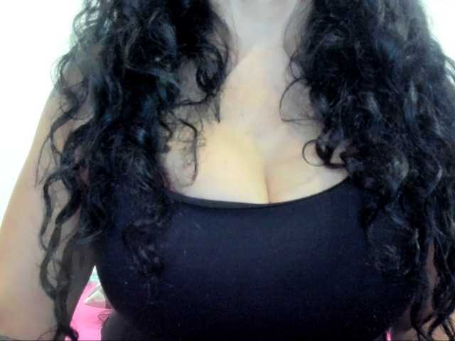 latinvalery live webcam show