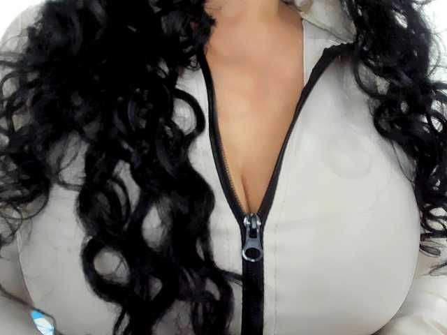 latinvalery live cam