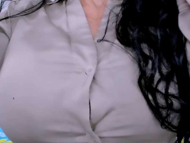 latinvalery live cam preview