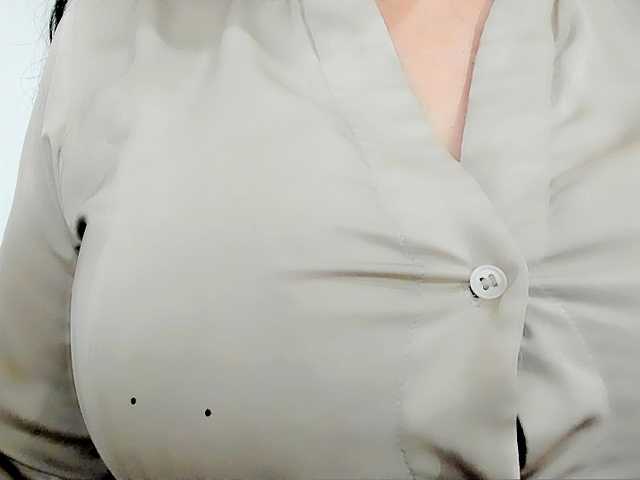 latinvalery live cam on BongaCams