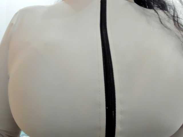 latinvalery live webcam show