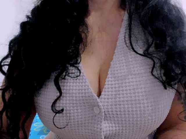 latinvalery webcam
