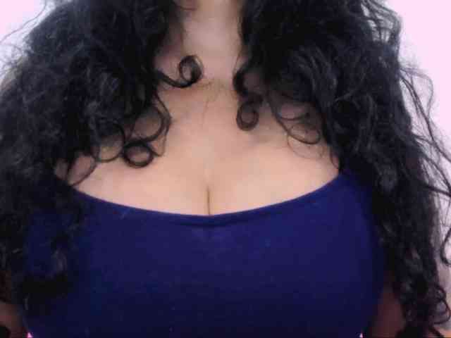 latinvalery Live Webcam on BongaCams