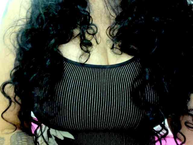 latinvalery webcam