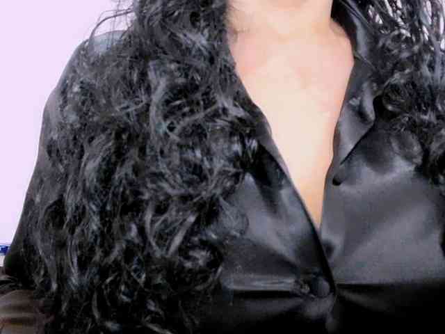 Modelo: latinvalery