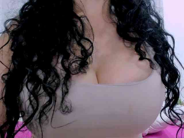 latinvalery webcam