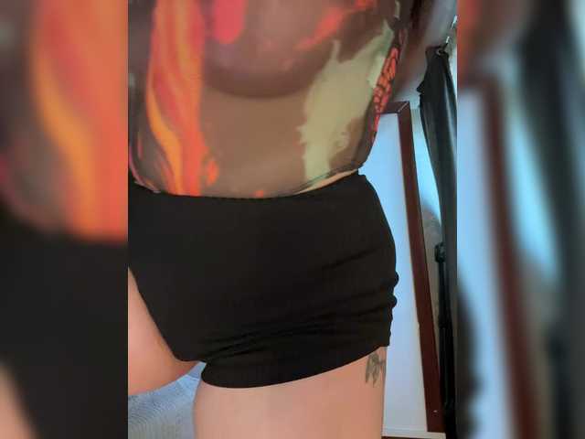 SweetyW- live cam on BongaCams