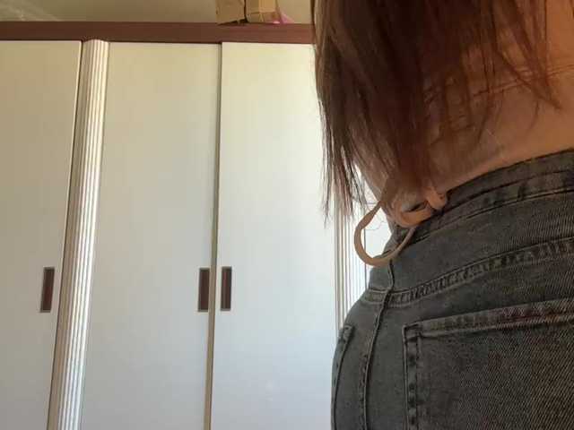 le modèle SweetySonya est en webcam porno dans un show sur le site bongacams, il possède les tags suivants: White/Caucasian,Brunette,Shaved