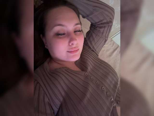 le modèle SweetySonya est en webcam porno dans un show sur le site bongacams, il possède les tags suivants: White/Caucasian,Brunette,Shaved