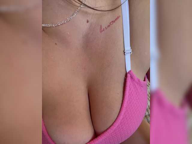 SweetyW- live cam on BongaCams
