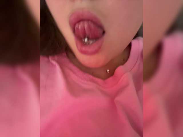 SweetyW-, live now on BongaCams