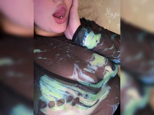 SweetyW-'s BongaCams show and profile