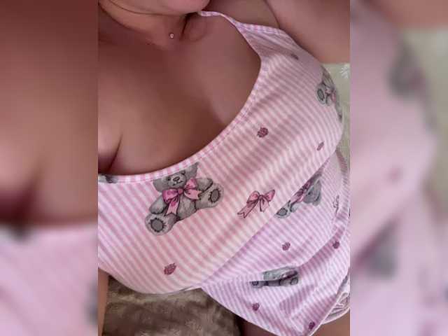 SweetyW- live cam on BongaCams
