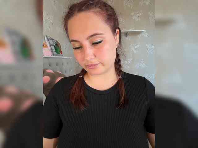 SweetyW- Sex Cam Show