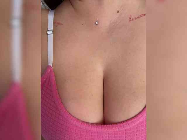 SweetySonya webcam
