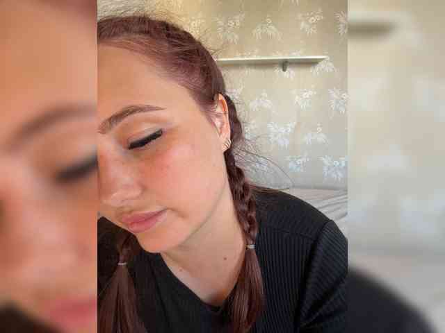 SweetyW- Sex Cam Show