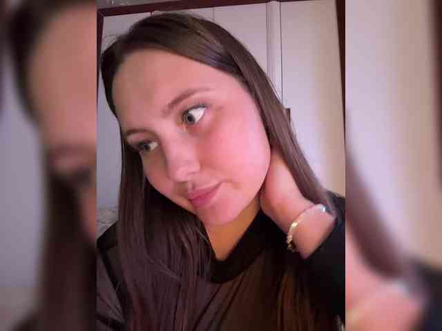 SweetySonya webcam