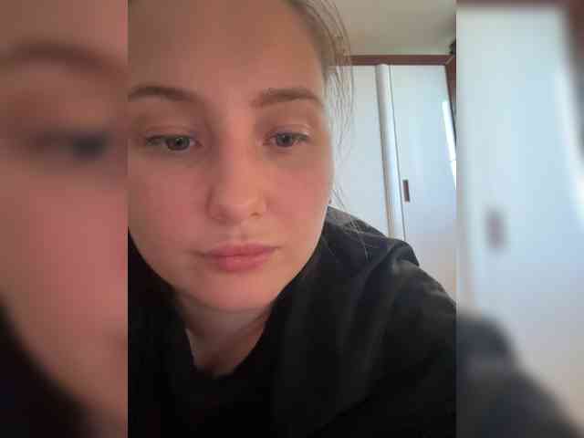 SweetySonya webcam