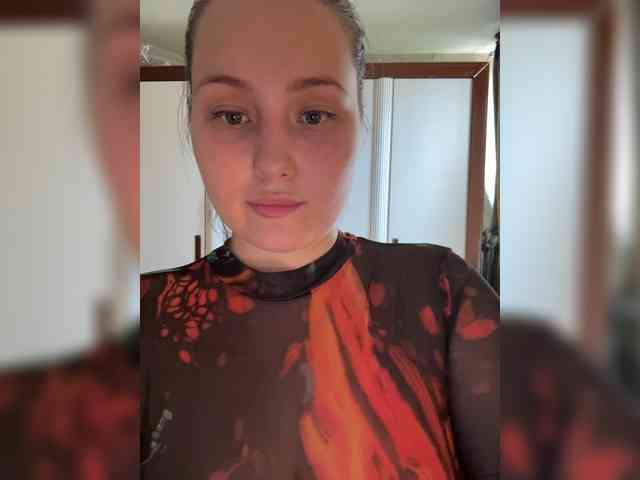 SweetySonya webcam