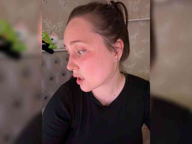 Model: SweetySonya