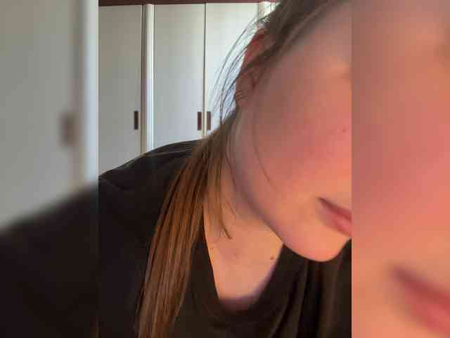 SweetySonya webcam